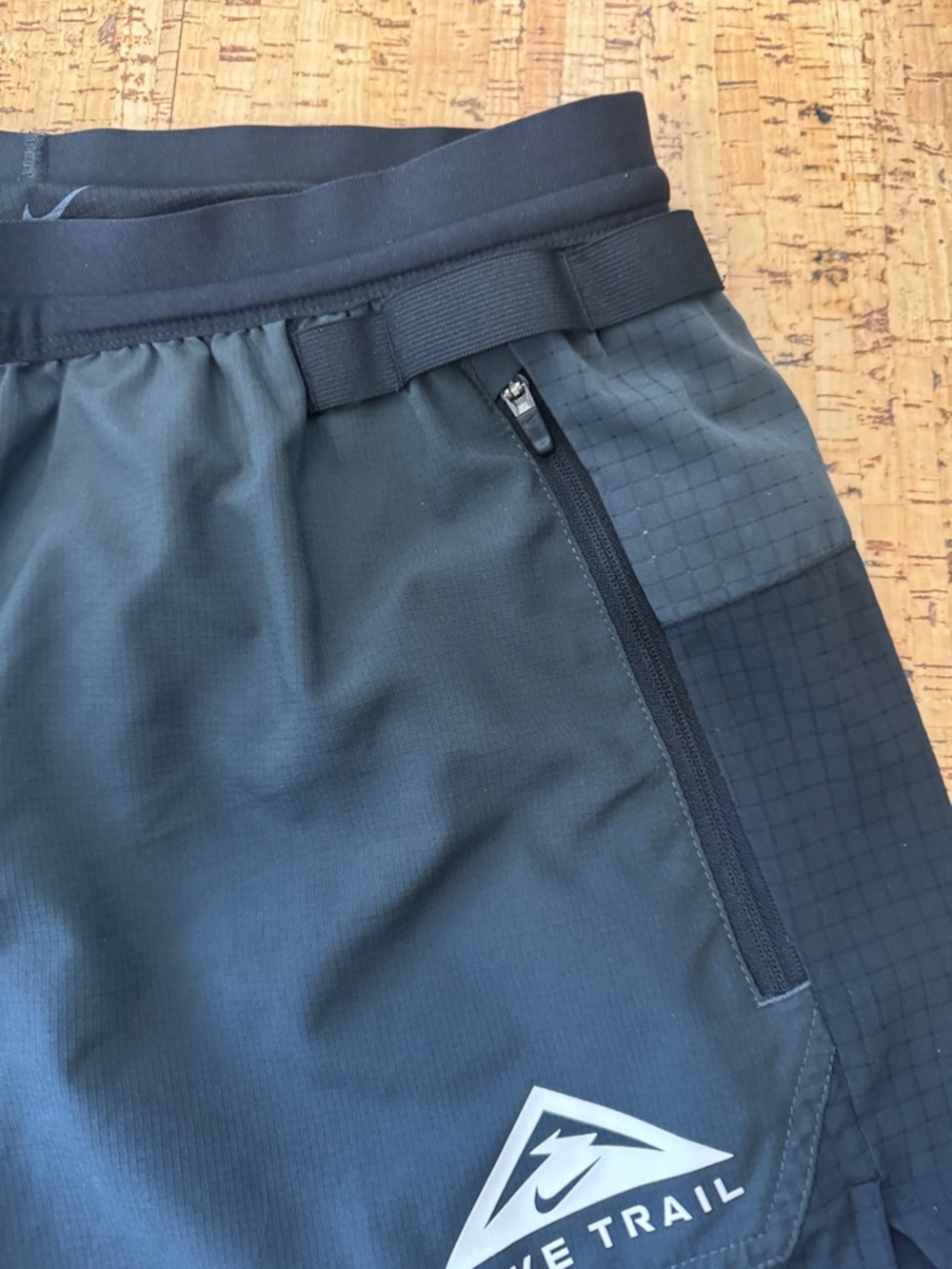 Nike Men's Trail Second Sunrise 5”-Medium - Picture 2 of 4